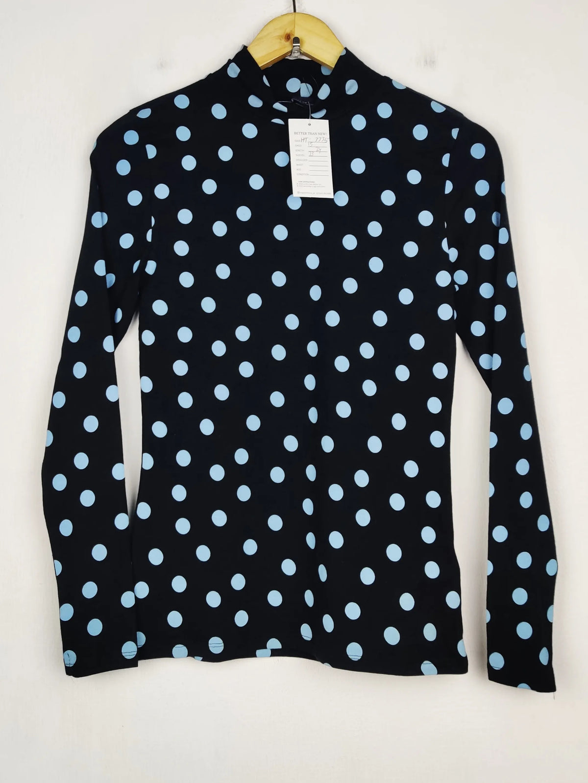 Buy online pre-used pre-loved 100% authentic & Original branded Marks & Spencer (HT-3335) available in Pakistan. Top international brands avilable.