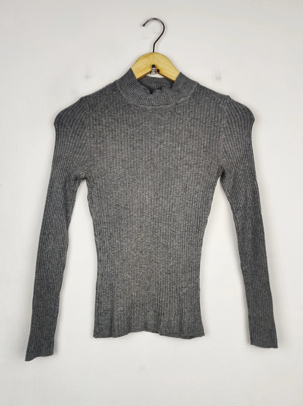 Buy online pre-used pre-loved 100% authentic & Original branded Primark (HT-3339) available in Pakistan. Top international brands avilable.