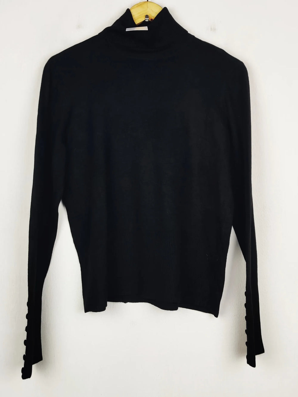 Buy online pre-used pre-loved 100% authentic & Original branded Debenhams (HT-3372) available in Pakistan. Top international brands avilable.
