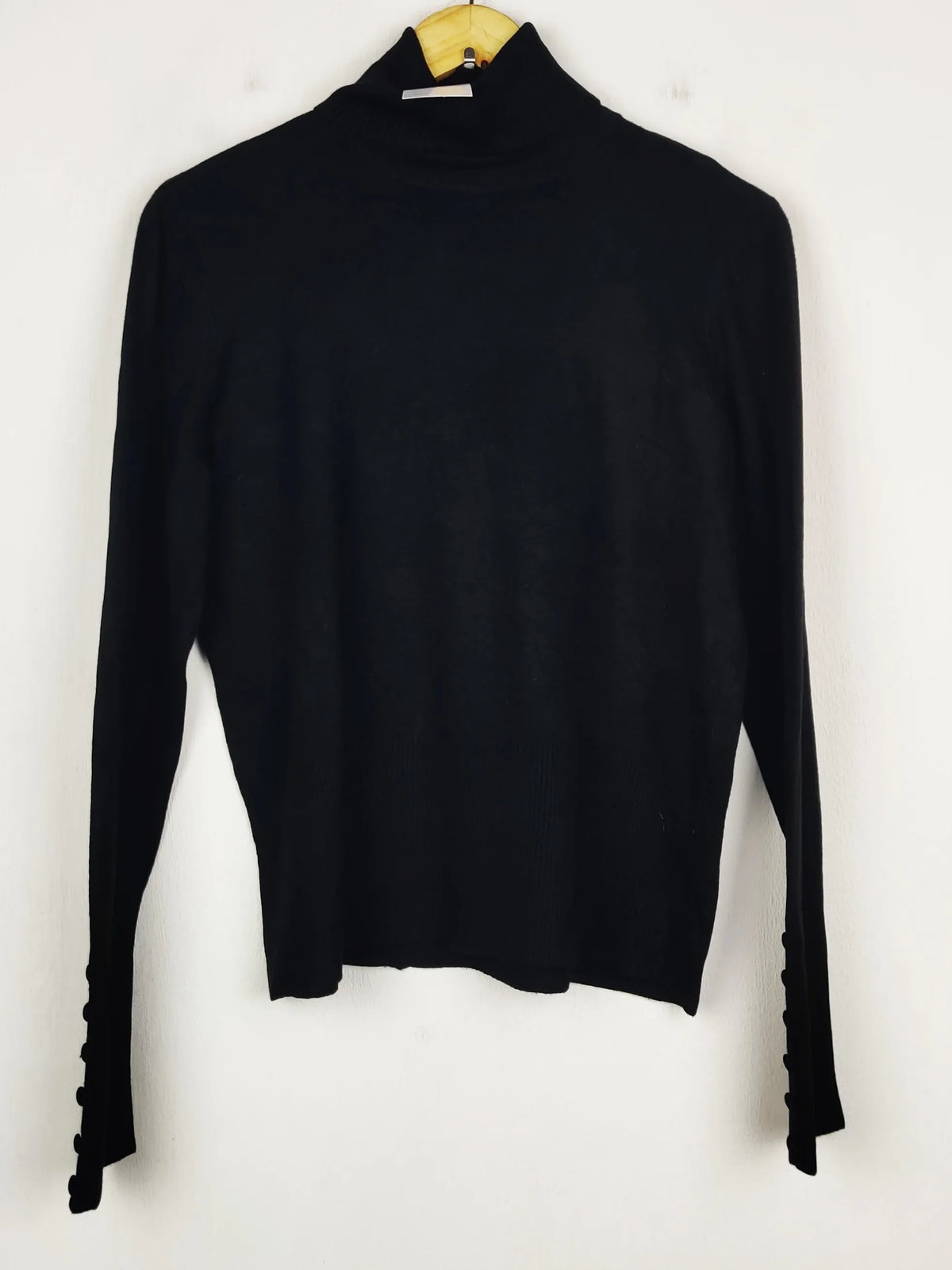 Buy online pre-used pre-loved 100% authentic & Original branded Debenhams (HT-3372) available in Pakistan. Top international brands avilable.