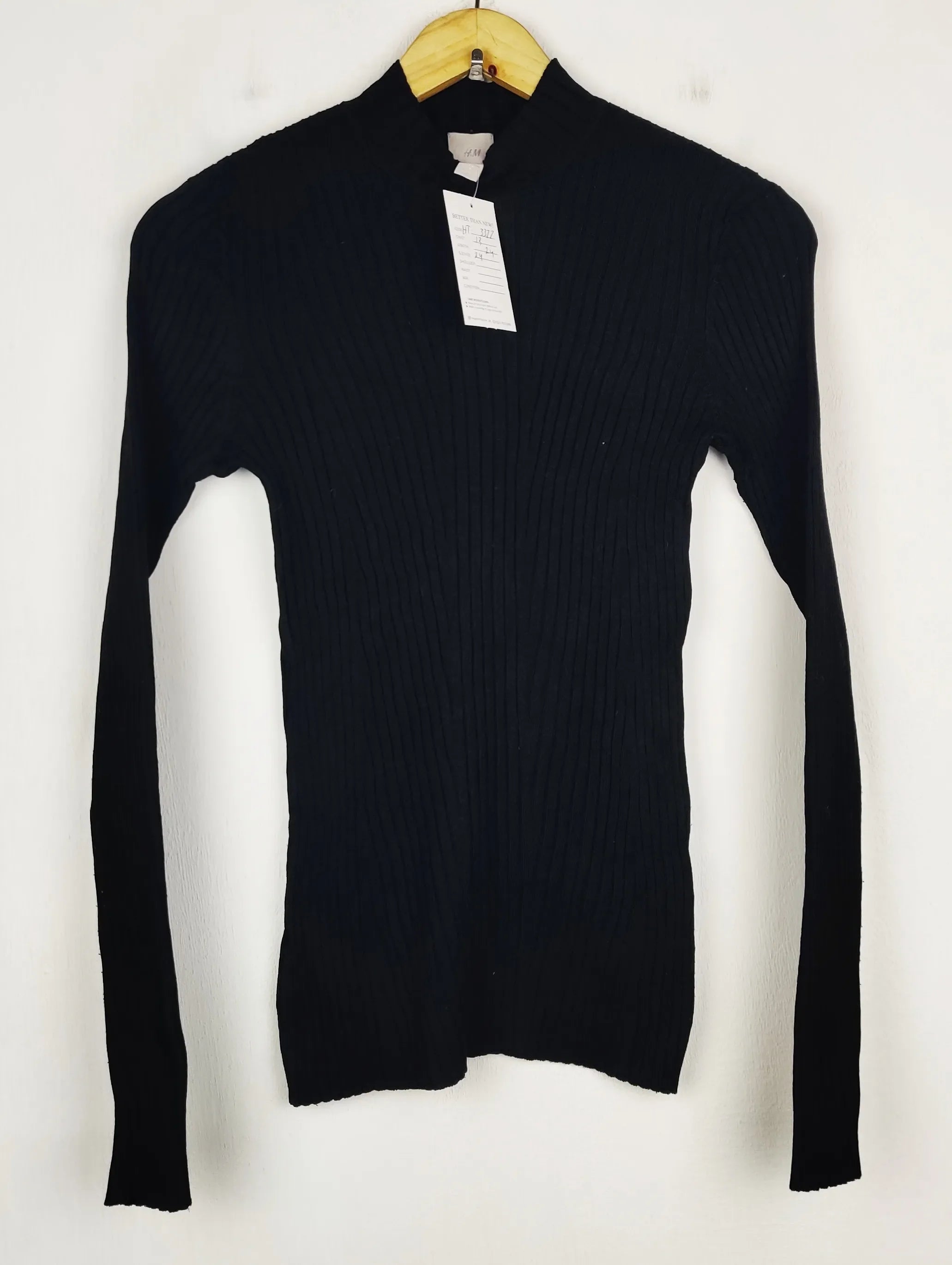 Buy online pre-used pre-loved 100% authentic & Original branded H&M (HT-3377) available in Pakistan. Top international brands avilable.