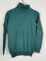 Buy online pre-used pre-loved 100% authentic & Original branded Wool Overs (HT-3408) available in Pakistan. Top international brands avilable.