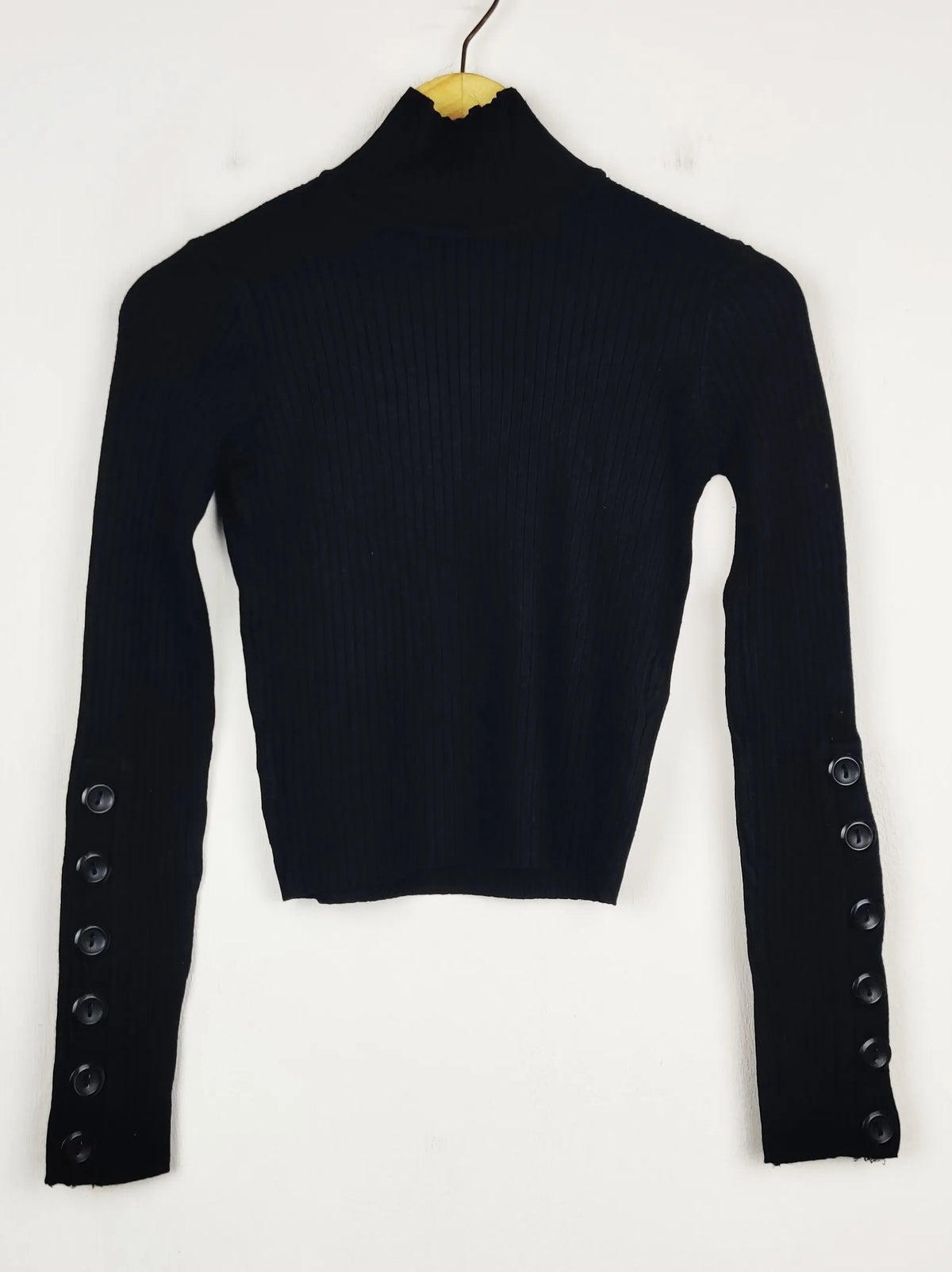 Buy online pre-used pre-loved 100% authentic & Original branded Zara (HT-3411) available in Pakistan. Top international brands avilable.