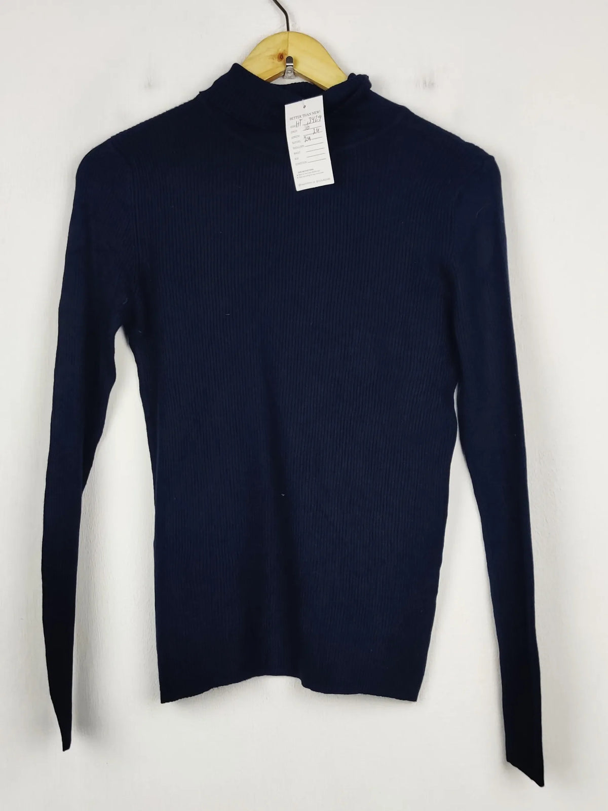 Buy online pre-used pre-loved 100% authentic & Original branded Marks & Spencer (HT-3429) available in Pakistan. Top international brands avilable.