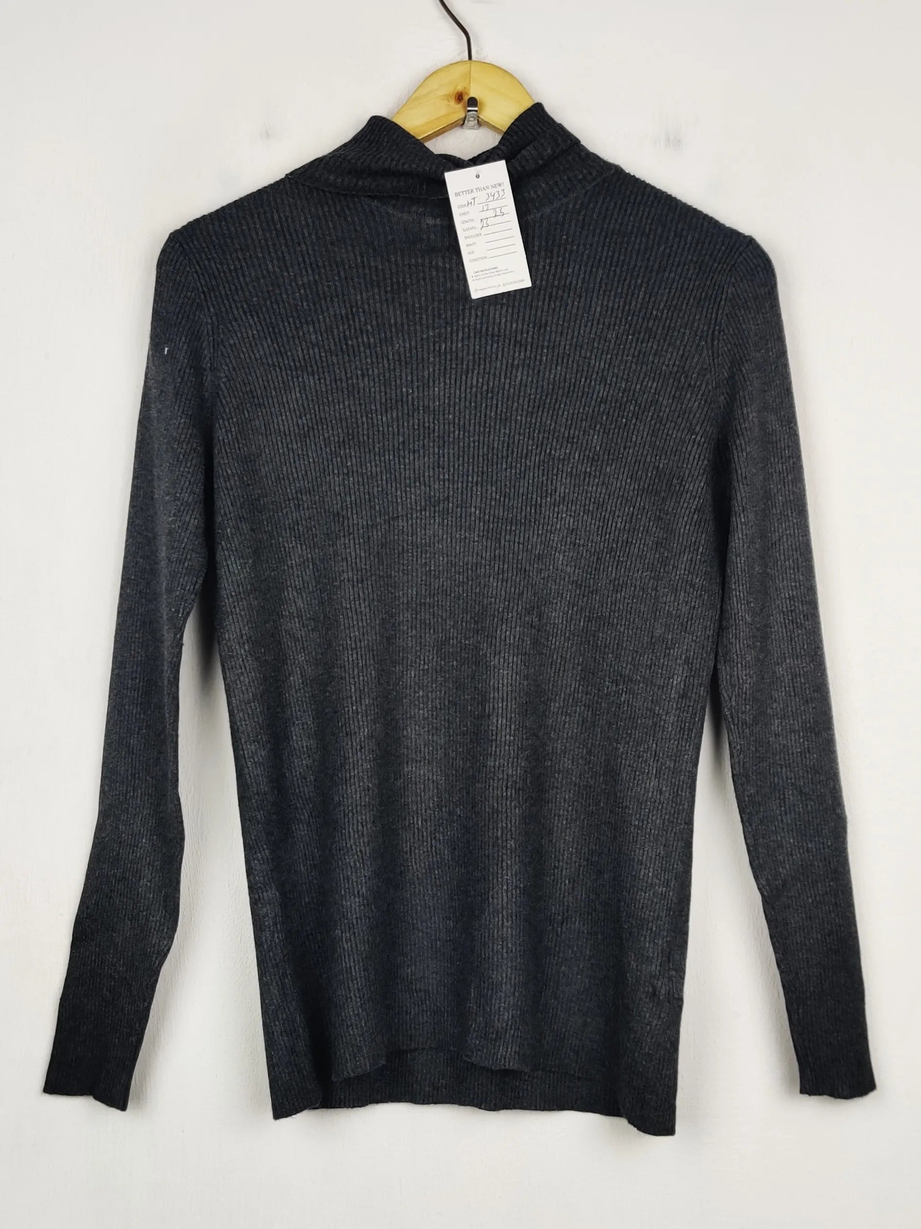 Buy online pre-used pre-loved 100% authentic & Original branded Marks & Spencer (HT-3433) available in Pakistan. Top international brands avilable.