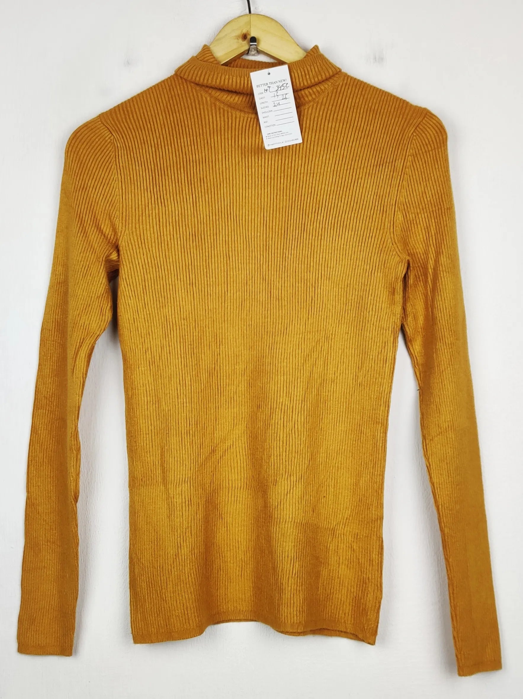 Buy online pre-used pre-loved 100% authentic & Original branded Marks & Spencer (HT-3452) available in Pakistan. Top international brands avilable.
