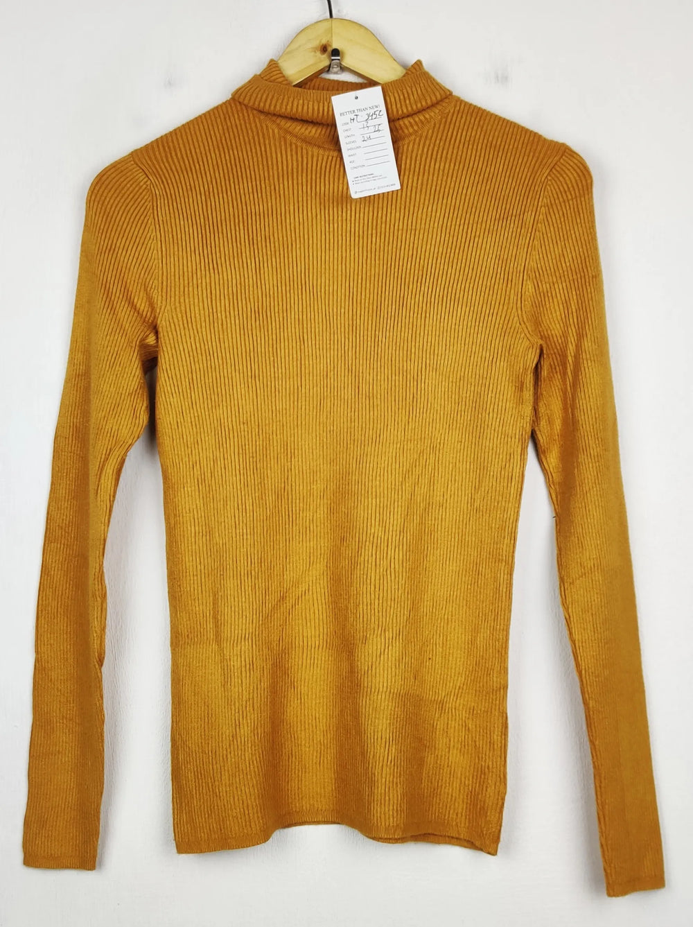 Buy online pre-used pre-loved 100% authentic & Original branded Marks & Spencer (HT-3452) available in Pakistan. Top international brands avilable.