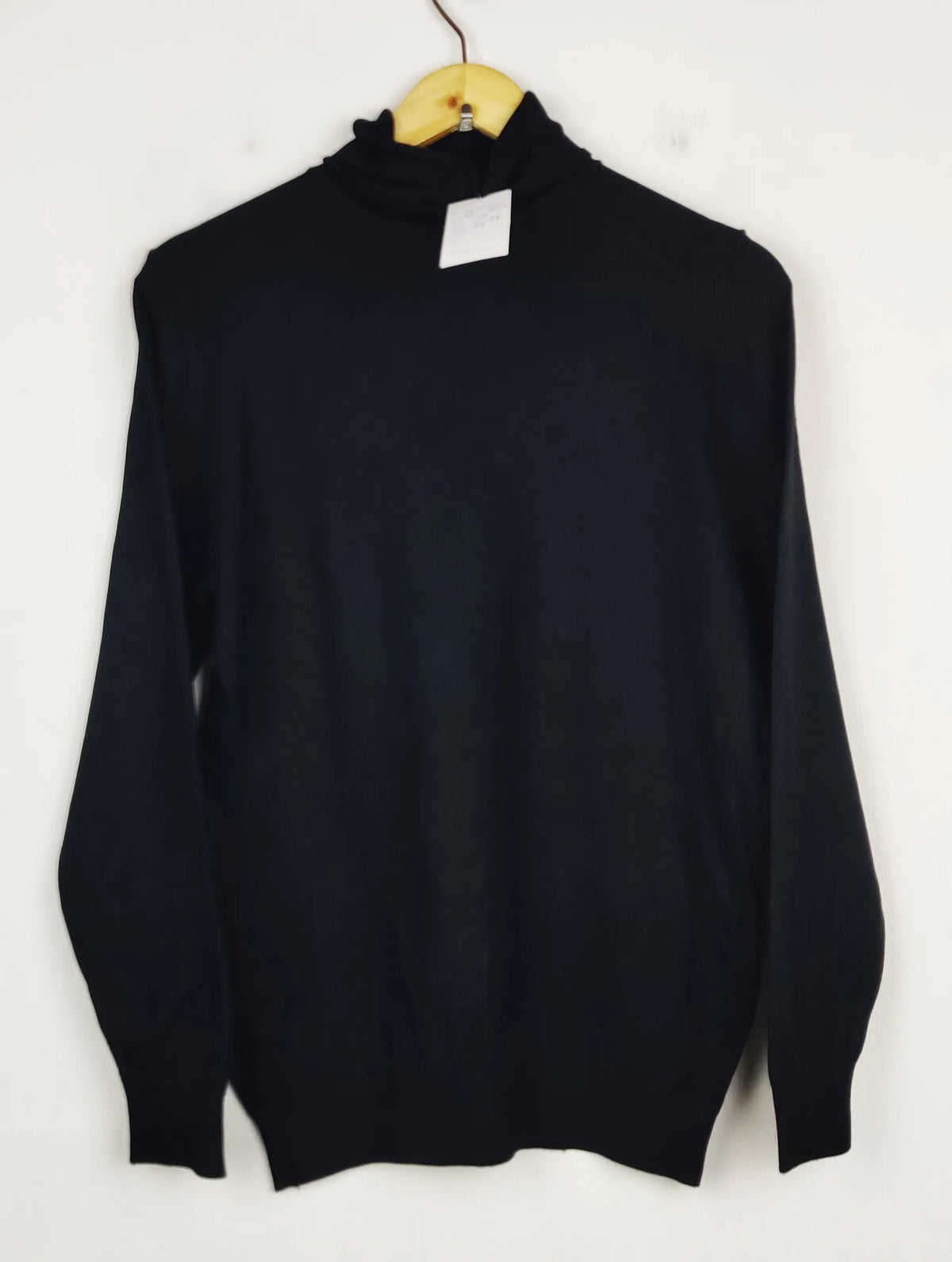 Buy online pre-used pre-loved 100% authentic & Original branded Zara (HT-3454) available in Pakistan. Top international brands avilable.