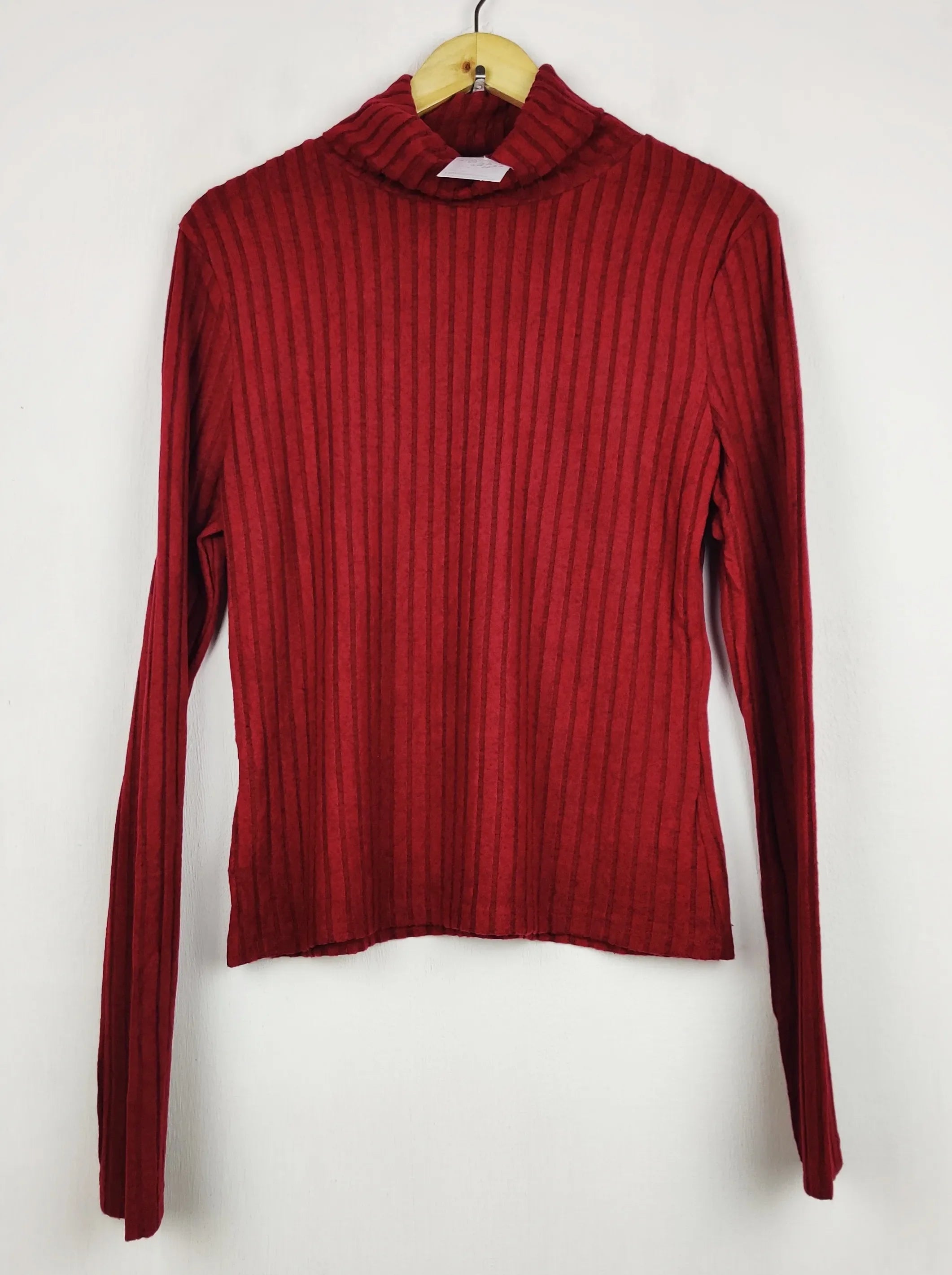 Buy online pre-used pre-loved 100% authentic & Original branded Unknown Brand (HT-3484) available in Pakistan. Top international brands avilable.