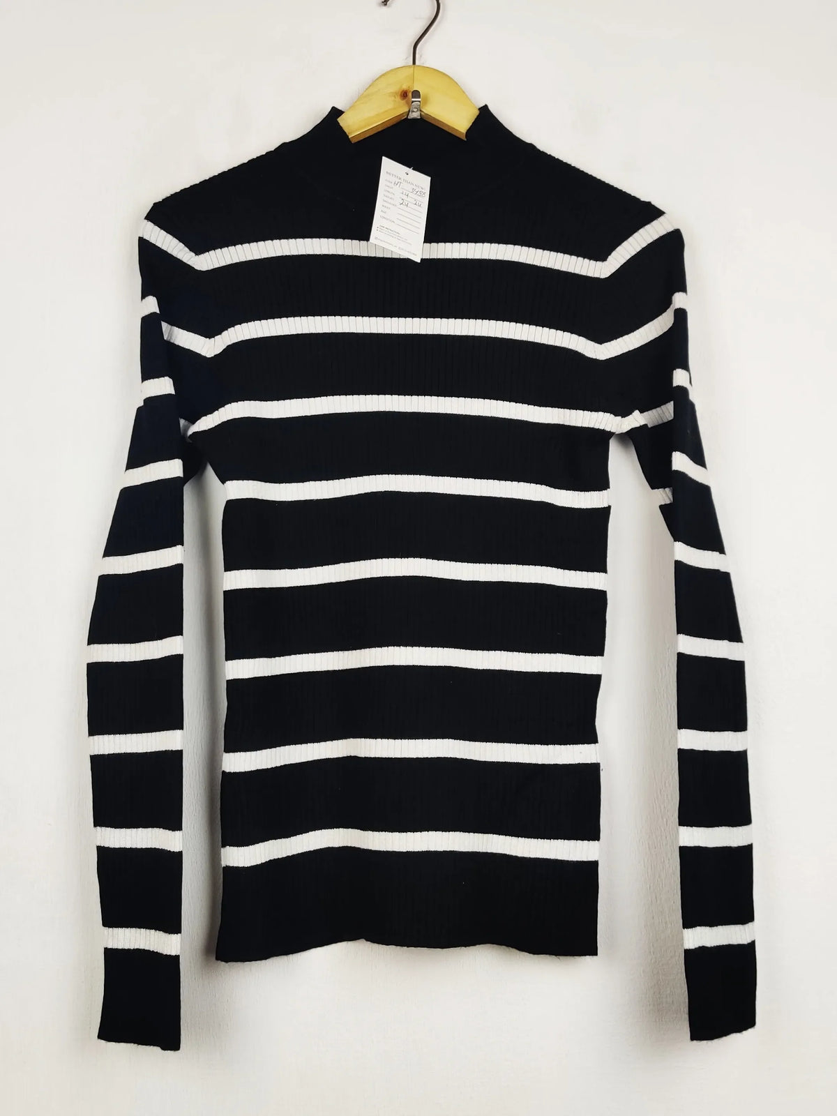Buy online pre-used pre-loved 100% authentic & Original branded Primark (HT-3488) available in Pakistan. Top international brands avilable.
