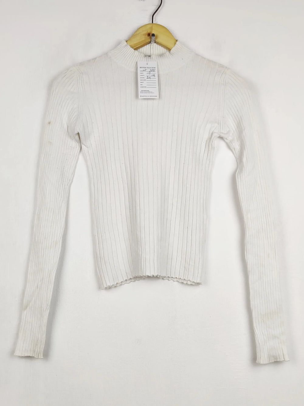 Buy online pre-used pre-loved 100% authentic & Original branded Bershka (HT-3493) available in Pakistan. Top international brands avilable.