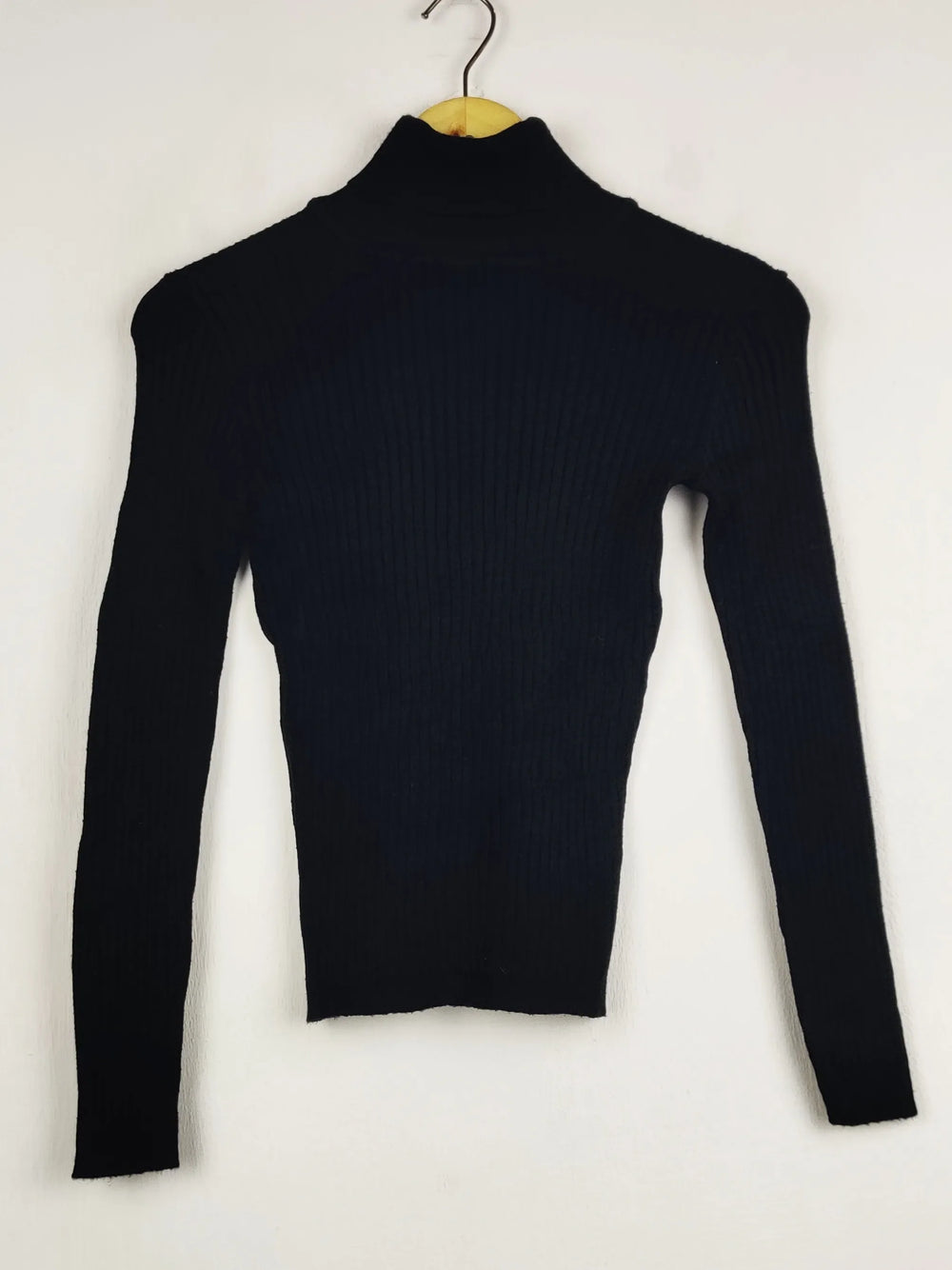 Buy online pre-used pre-loved 100% authentic & Original branded Primark (HT-3519) available in Pakistan. Top international brands avilable.