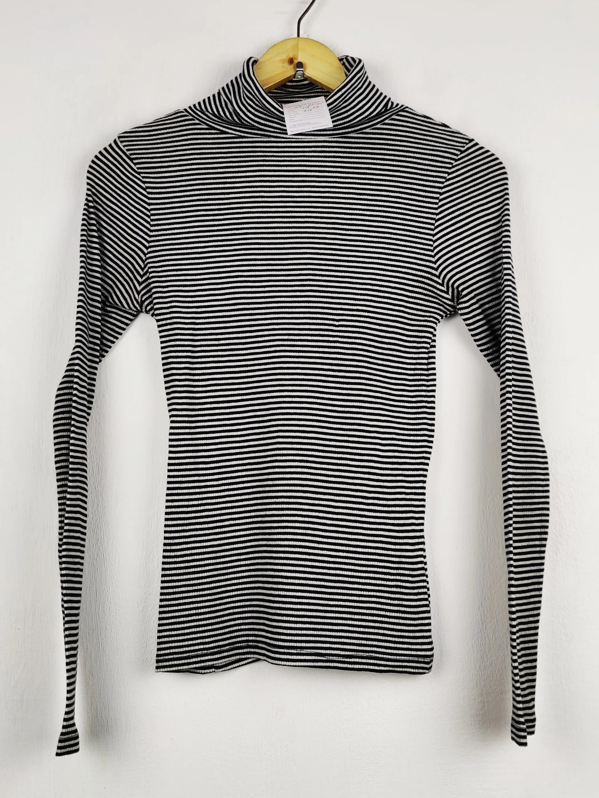 Buy online pre-used pre-loved 100% authentic & Original branded New Look (HT-3547) available in Pakistan. Top international brands avilable.