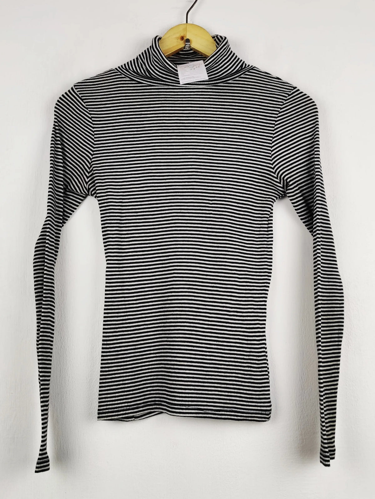 Buy online pre-used pre-loved 100% authentic & Original branded New Look (HT-3547) available in Pakistan. Top international brands avilable.