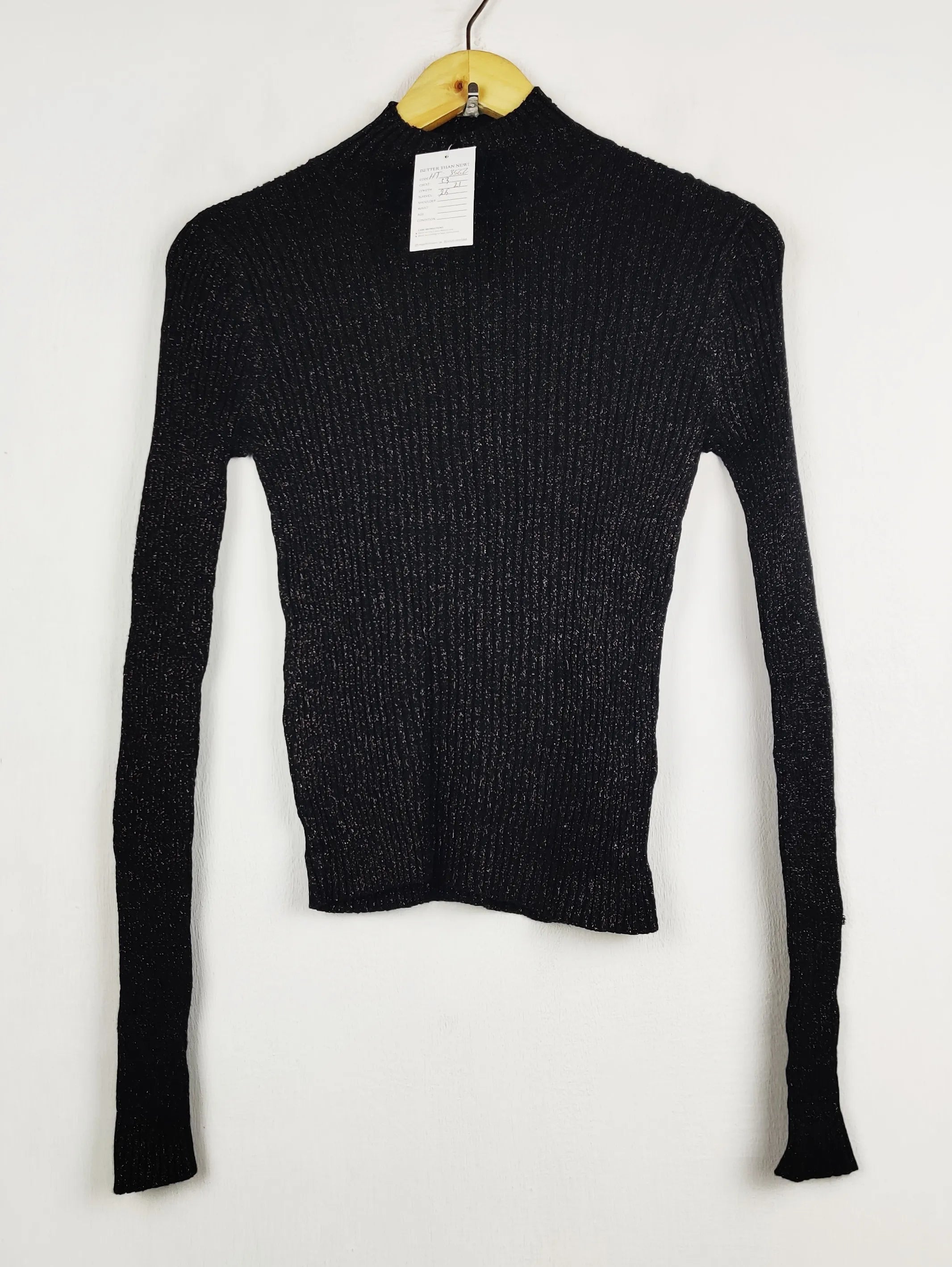 Buy online pre-used pre-loved 100% authentic & Original branded Topshop (HT-3562) available in Pakistan. Top international brands avilable.