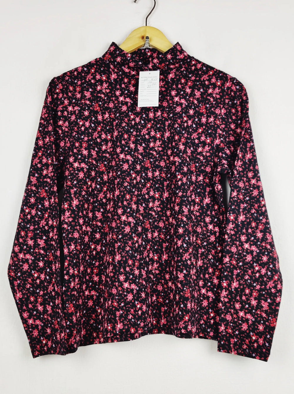 Buy online pre-used pre-loved 100% authentic & Original branded Marks & Spencer (HT-3565) available in Pakistan. Top international brands avilable.