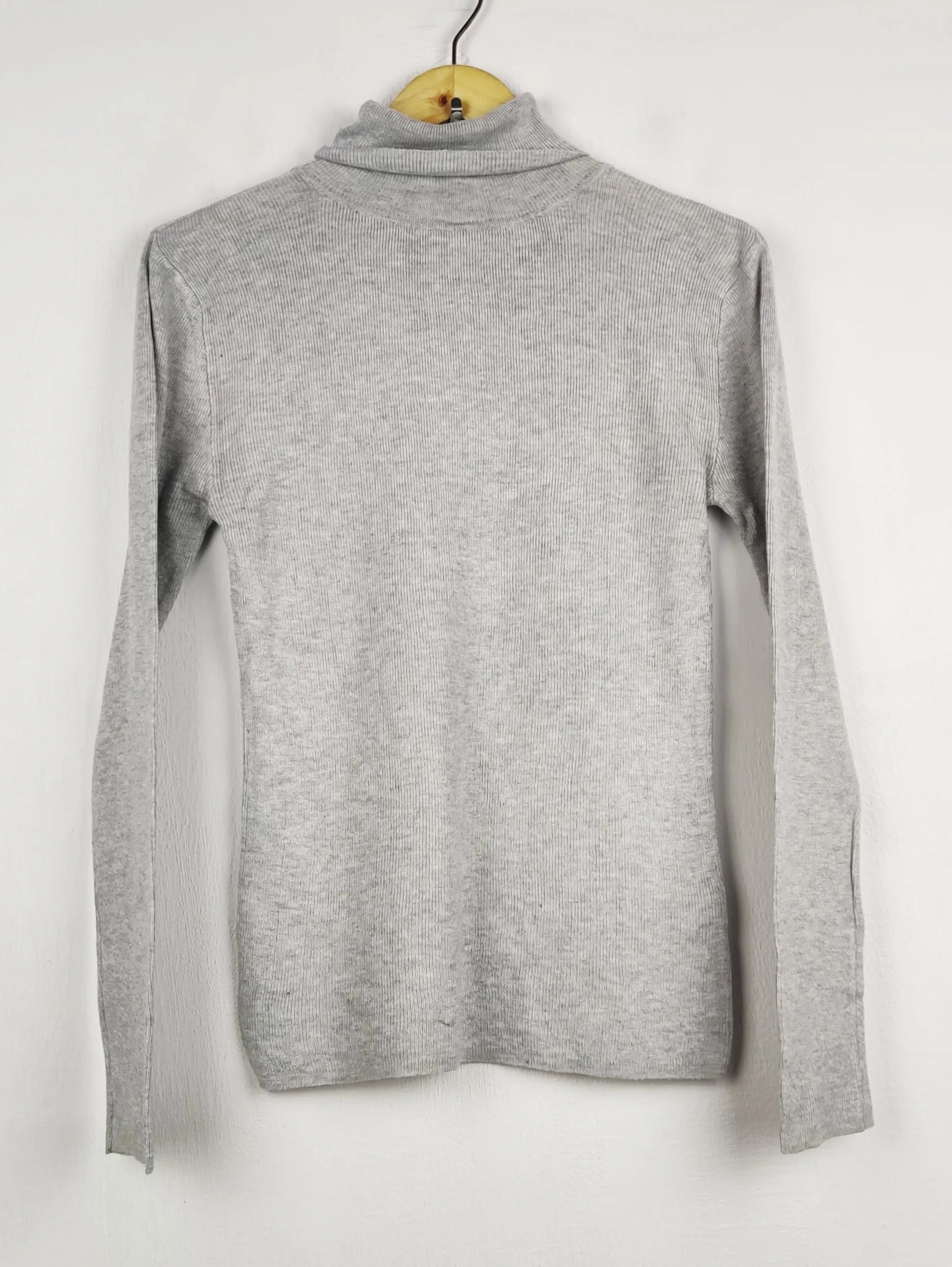 Buy online pre-used pre-loved 100% authentic & Original branded Primark (HT-3567) available in Pakistan. Top international brands avilable.