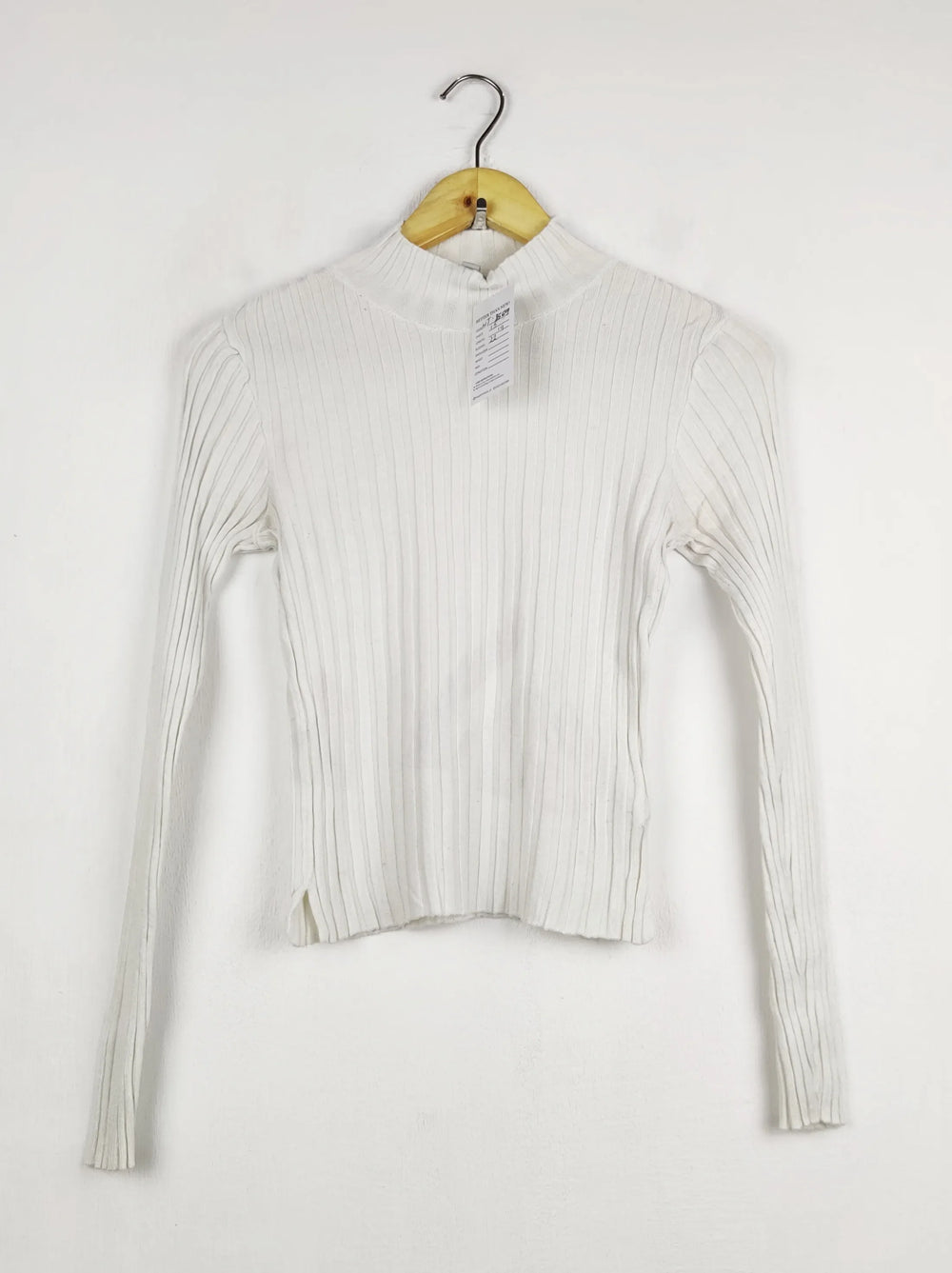 Buy online pre-used pre-loved 100% authentic & Original branded H&M (HT-3569) available in Pakistan. Top international brands avilable.