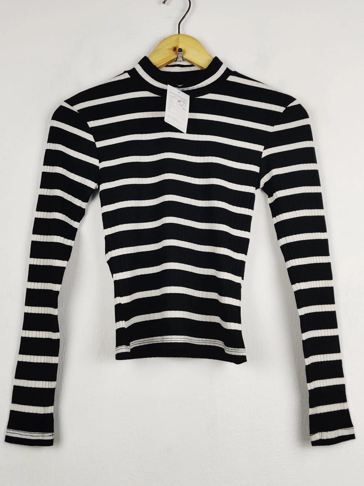 Buy online pre-used pre-loved 100% authentic & Original branded Miss Selfridge (HT-3583) available in Pakistan. Top international brands avilable.