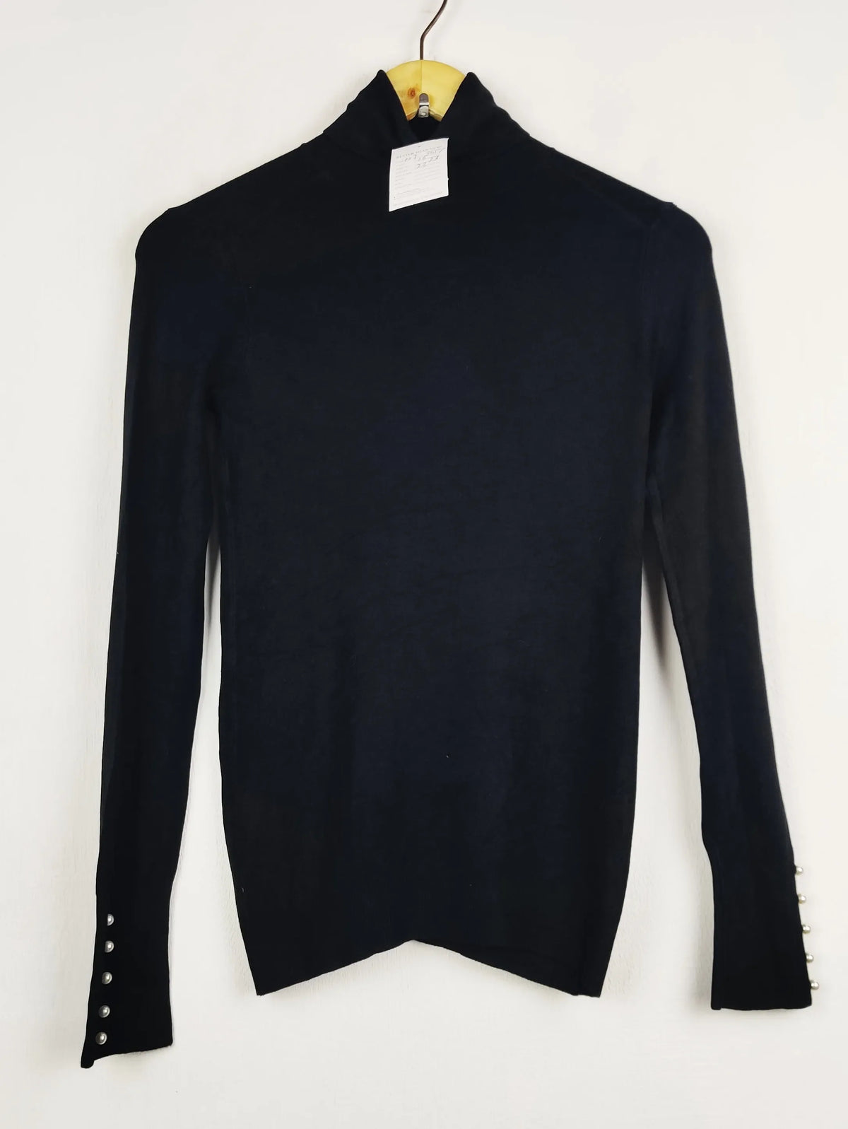 Buy online pre-used pre-loved 100% authentic & Original branded Zara (HT-3587) available in Pakistan. Top international brands avilable.
