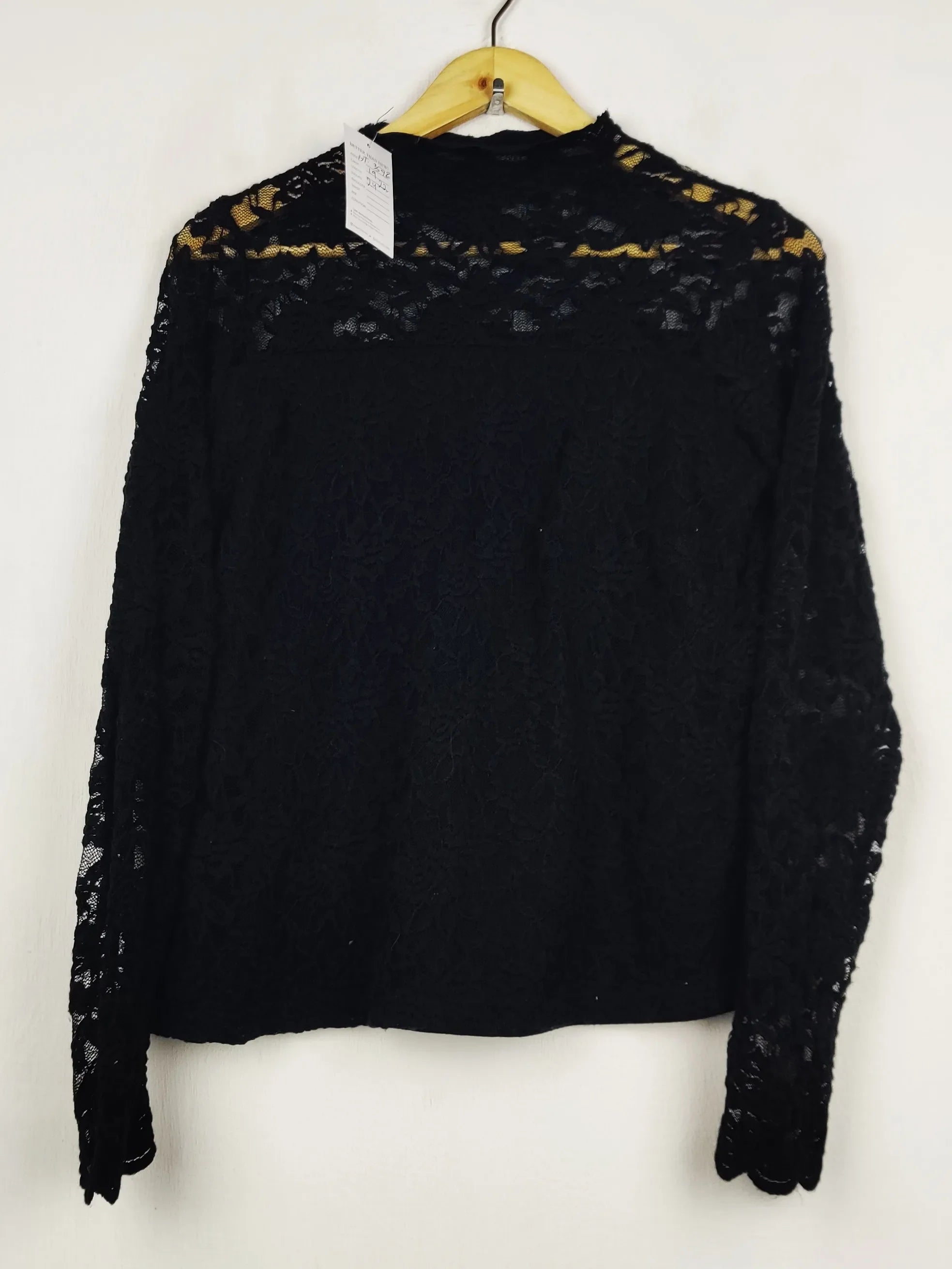 Buy online pre-used pre-loved 100% authentic & Original branded Dorothy Perkins (HT-3592) available in Pakistan. Top international brands avilable.