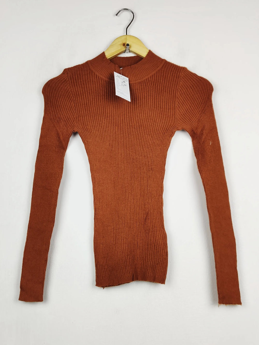 Buy online pre-used pre-loved 100% authentic & Original branded Primark (HT-3596) available in Pakistan. Top international brands avilable.