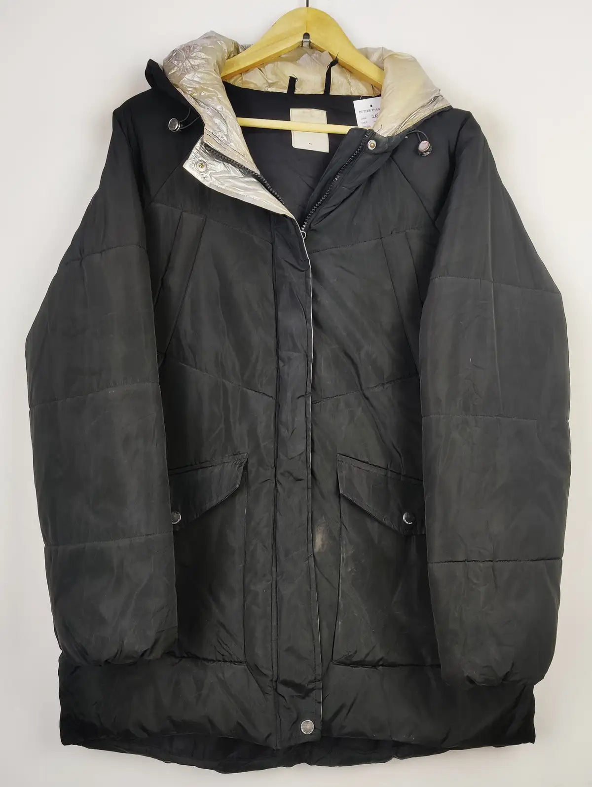 Buy online pre-used pre-loved 100% authentic & Original branded House (JKT-1010) available in Pakistan. Top international brands avilable.