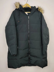 Buy online pre-used pre-loved 100% authentic & Original branded Marks & Spencer (JKT-1029) available in Pakistan. Top international brands avilable.