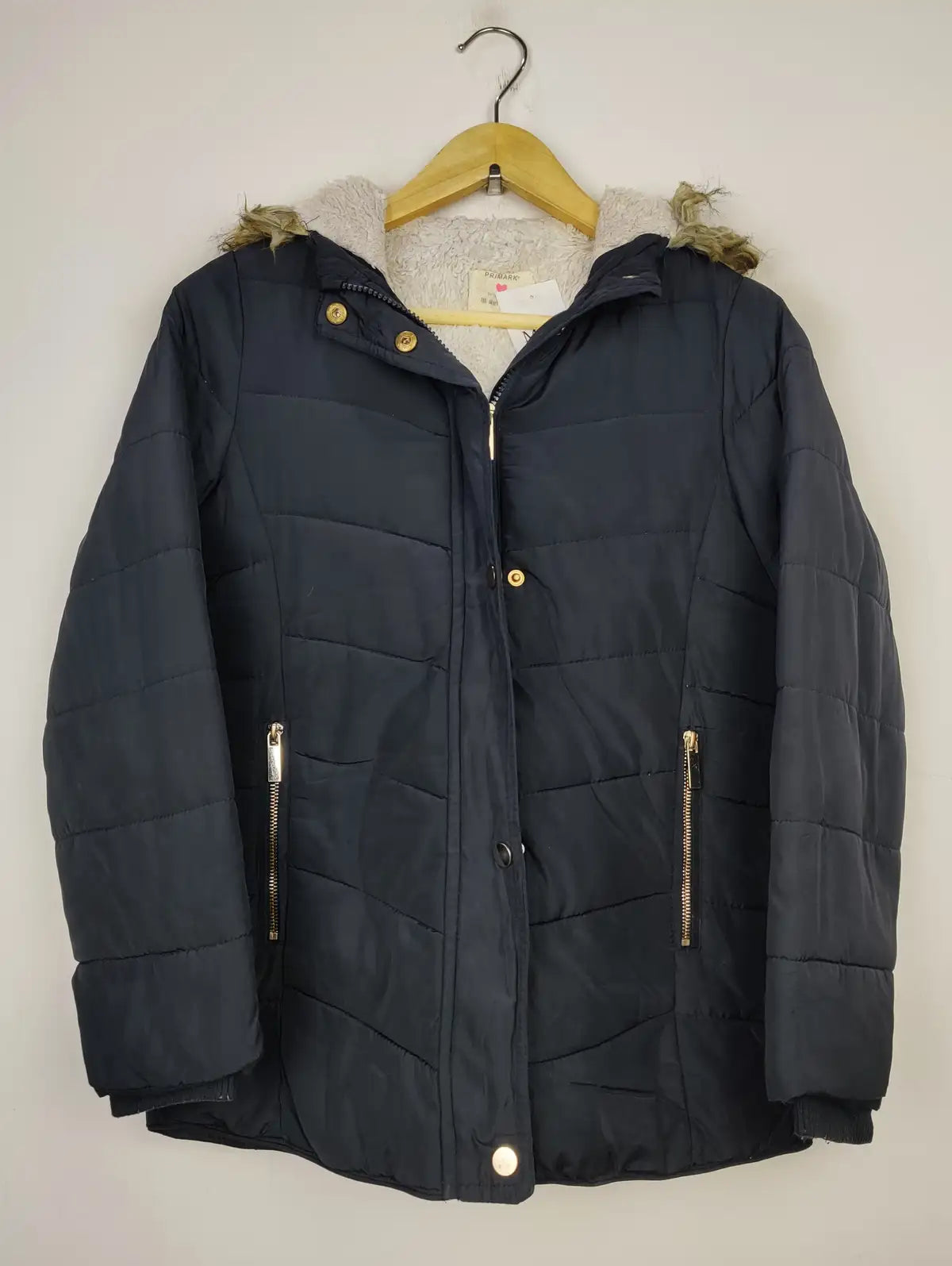 Buy online pre-used pre-loved 100% authentic & Original branded Primark (JKT-1036) available in Pakistan. Top international brands avilable.