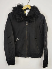 Buy online pre-used pre-loved 100% authentic & Original branded River Island (JKT-1037) available in Pakistan. Top international brands avilable.