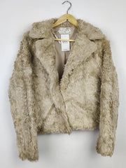 Buy online pre-used pre-loved 100% authentic & Original branded New Look (JKT-1050) available in Pakistan. Top international brands avilable.