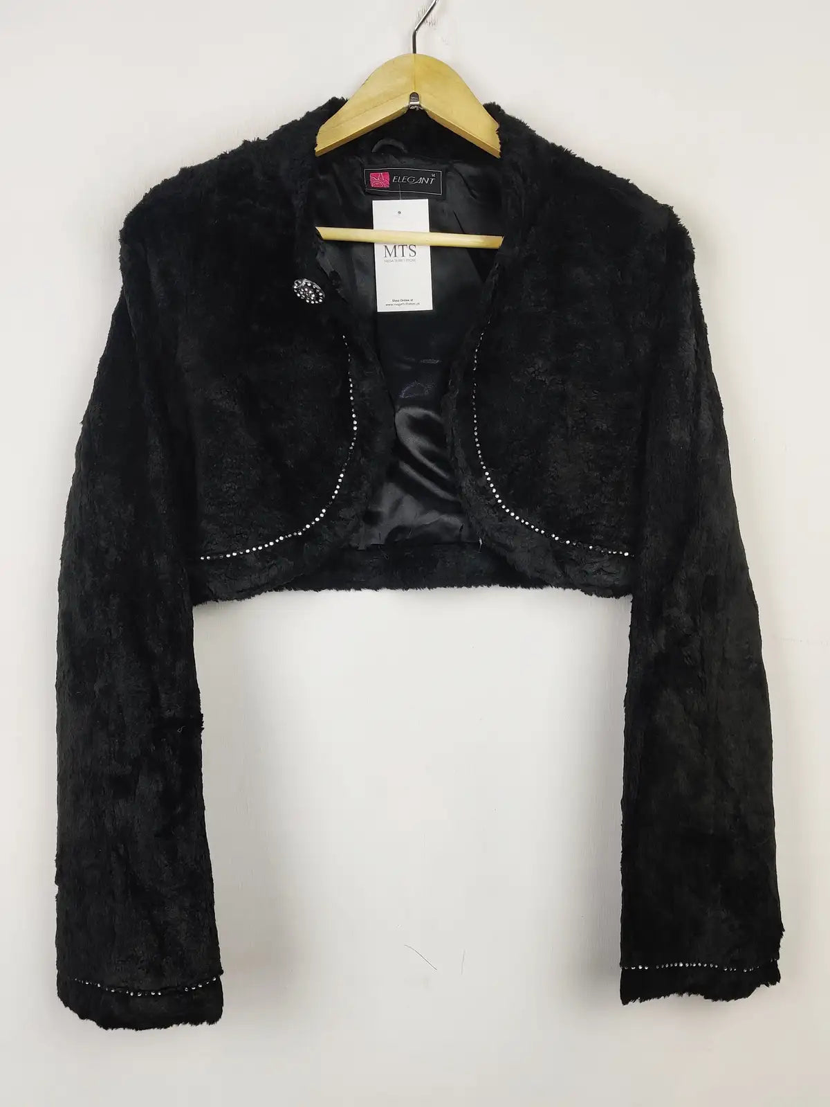 Buy online pre-used pre-loved 100% authentic & Original branded Elegant (JKT-1051) available in Pakistan. Top international brands avilable.