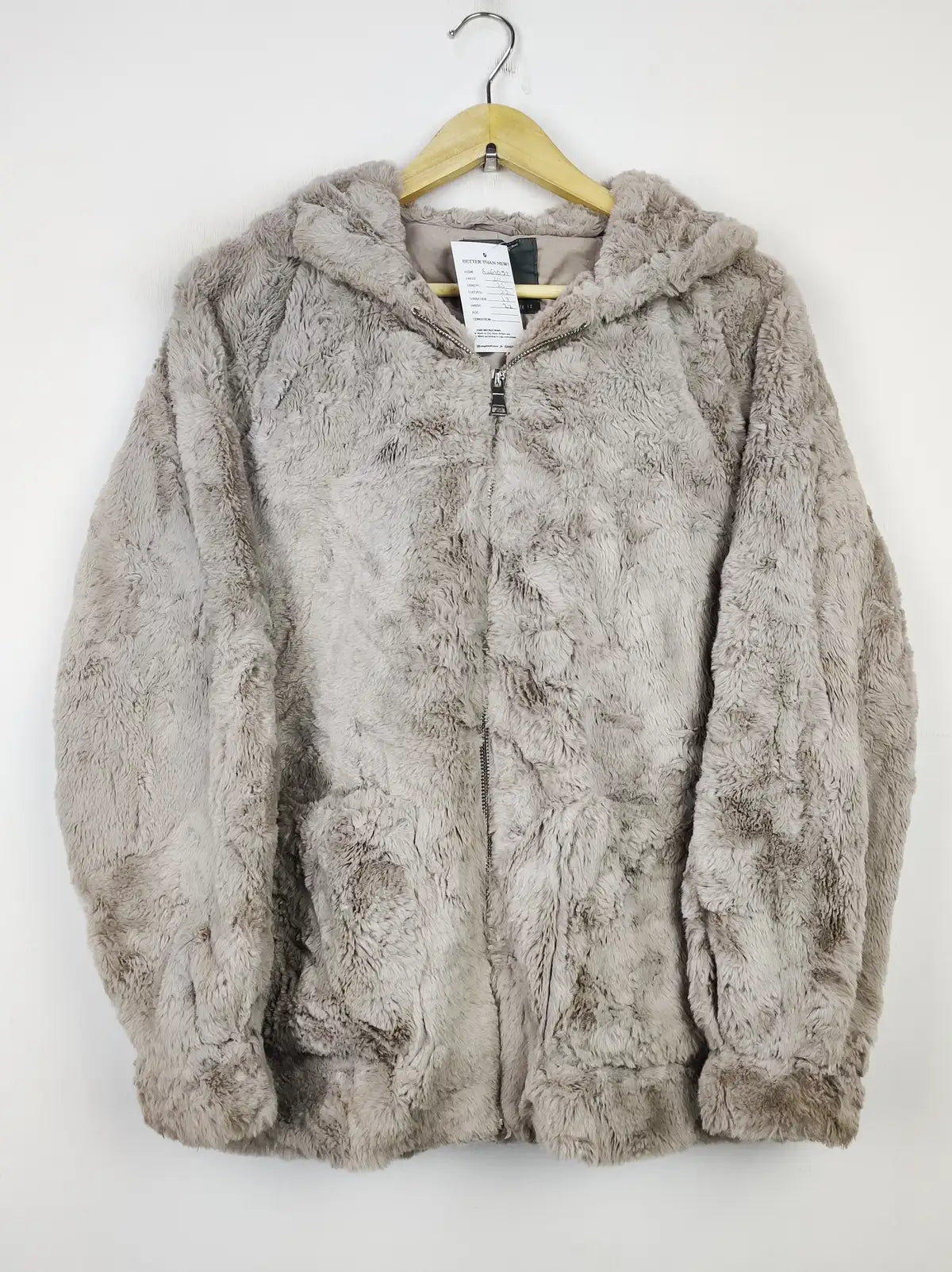 Buy online pre-used pre-loved 100% authentic & Original branded Papaya (JKT-1057) available in Pakistan. Top international brands avilable.