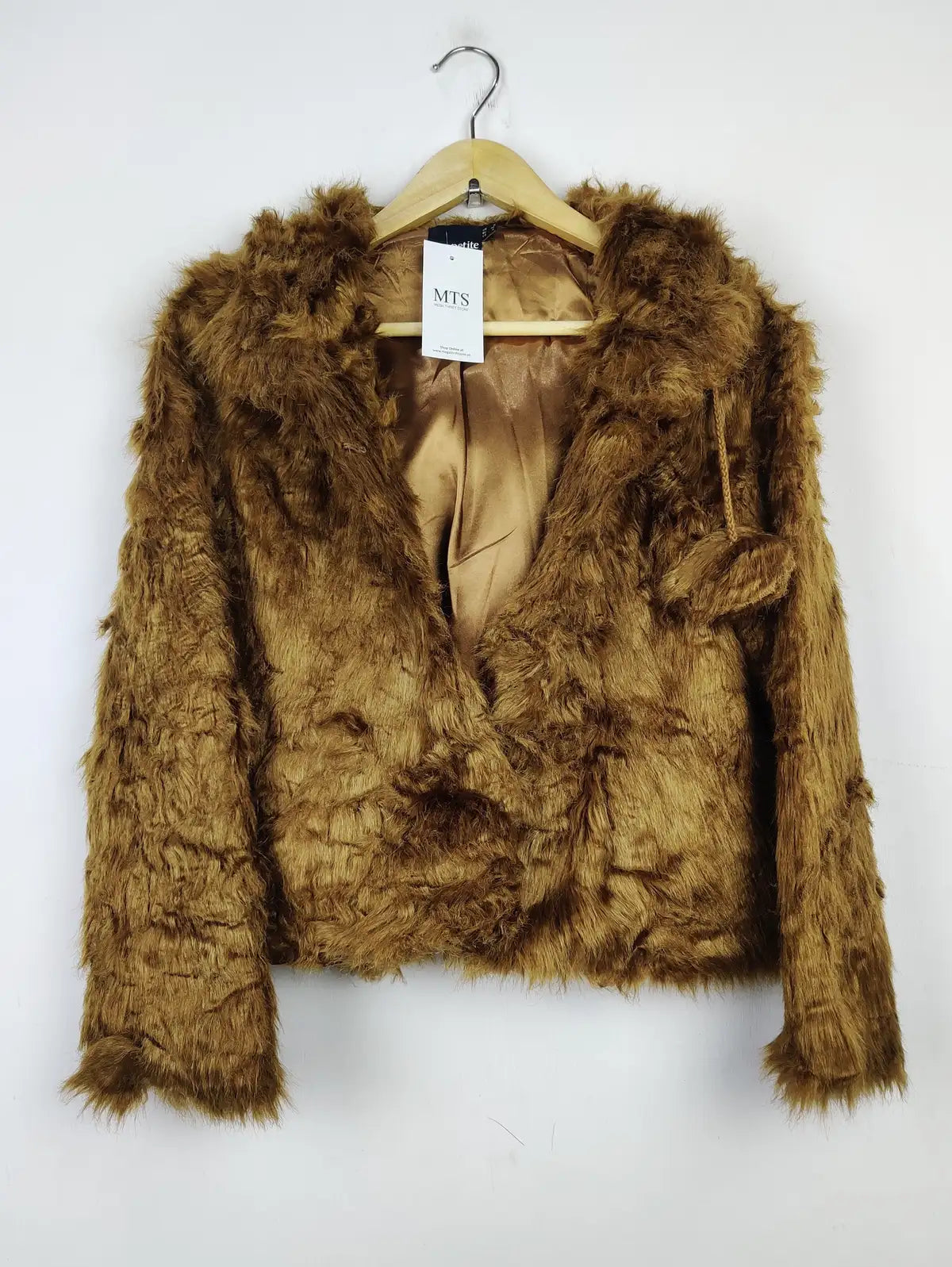 Buy online pre-used pre-loved 100% authentic & Original branded Asos (JKT-1064) available in Pakistan. Top international brands avilable.