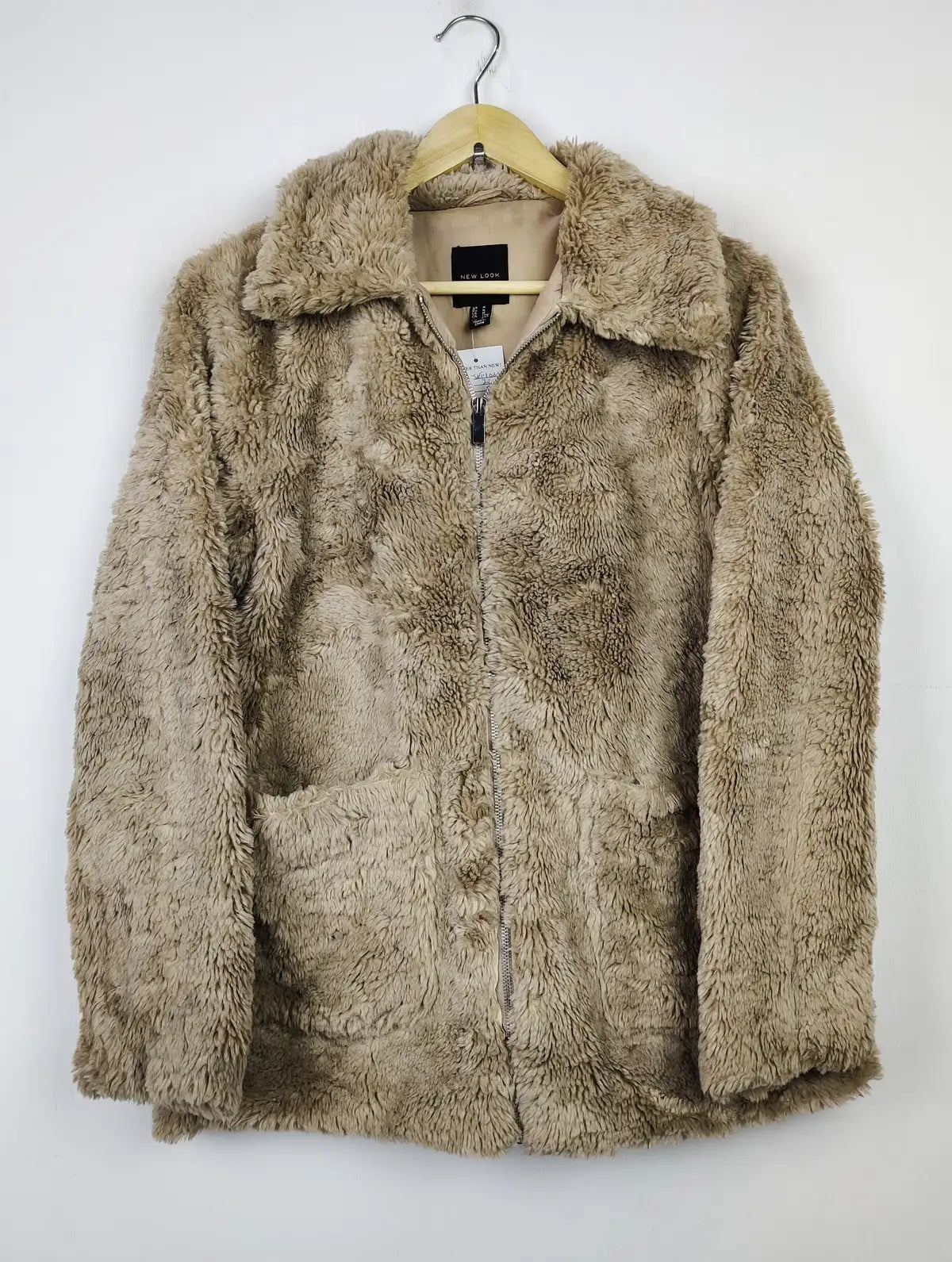 Buy online pre-used pre-loved 100% authentic & Original branded New Look (JKT-1066) available in Pakistan. Top international brands avilable.