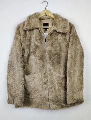 Buy online pre-used pre-loved 100% authentic & Original branded New Look (JKT-1066) available in Pakistan. Top international brands avilable.