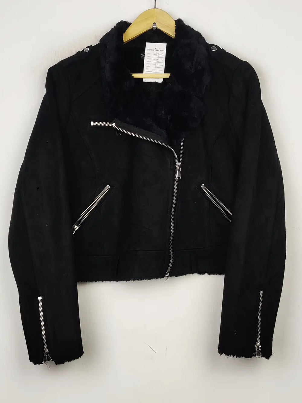 Buy online pre-used pre-loved 100% authentic & Original branded Zara (JKT-1079) available in Pakistan. Top international brands avilable.