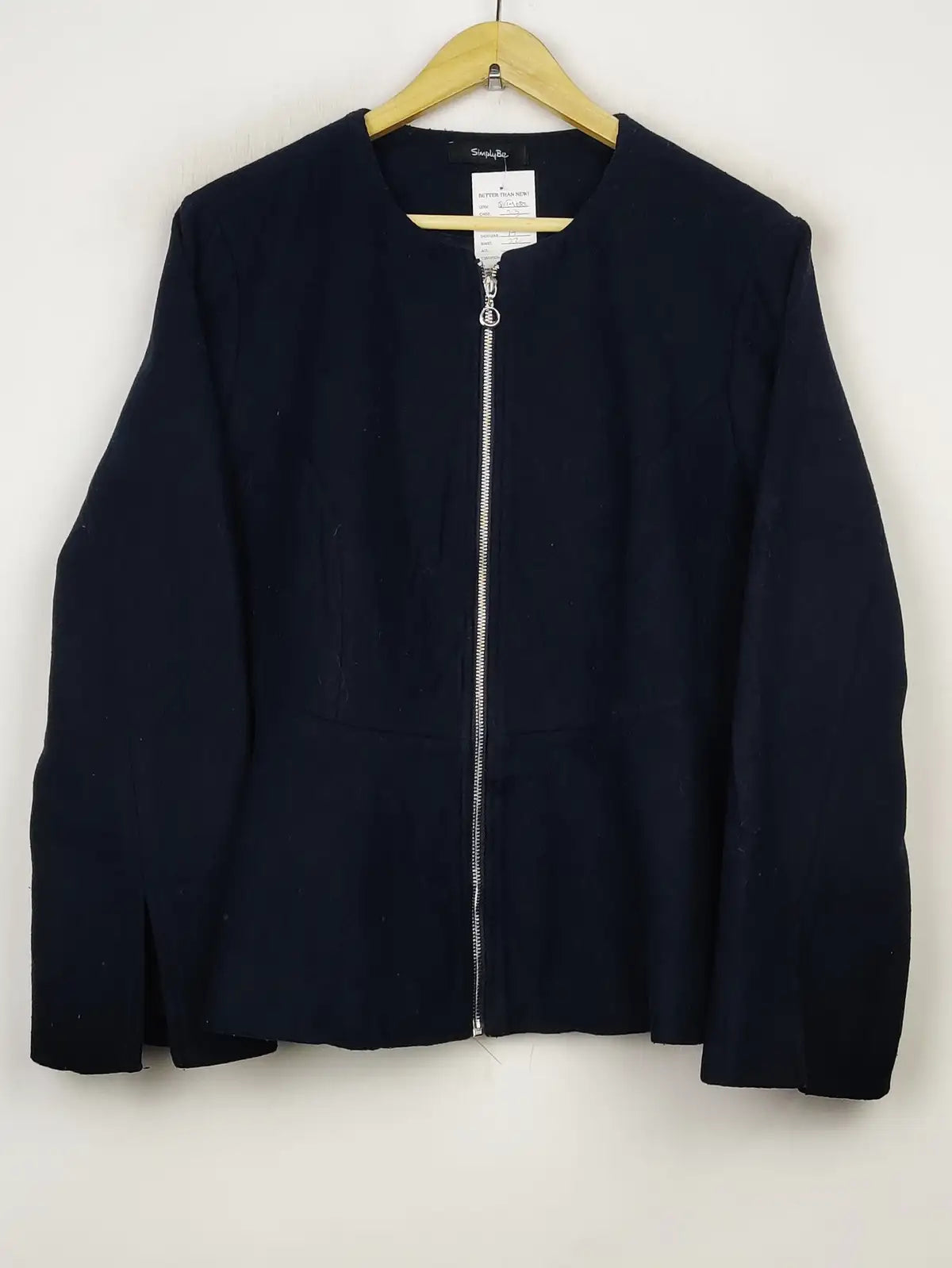 Buy online pre-used pre-loved 100% authentic & Original branded Simply Be (JKT-1082) available in Pakistan. Top international brands avilable.