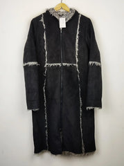 Buy online pre-used pre-loved 100% authentic & Original branded Bay (JKT-1103) available in Pakistan. Top international brands avilable.