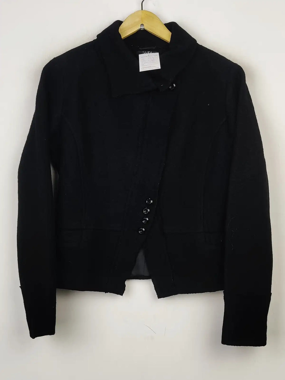 Buy online pre-used pre-loved 100% authentic & Original branded Savida (JKT-1117) available in Pakistan. Top international brands avilable.