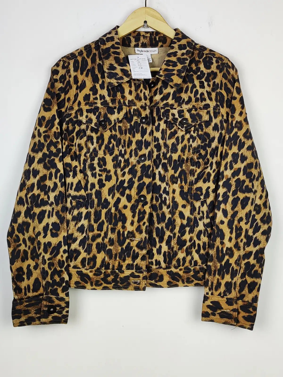 Buy online pre-used pre-loved 100% authentic & Original branded Style & Co (JKT-1333) available in Pakistan. Top international brands avilable.