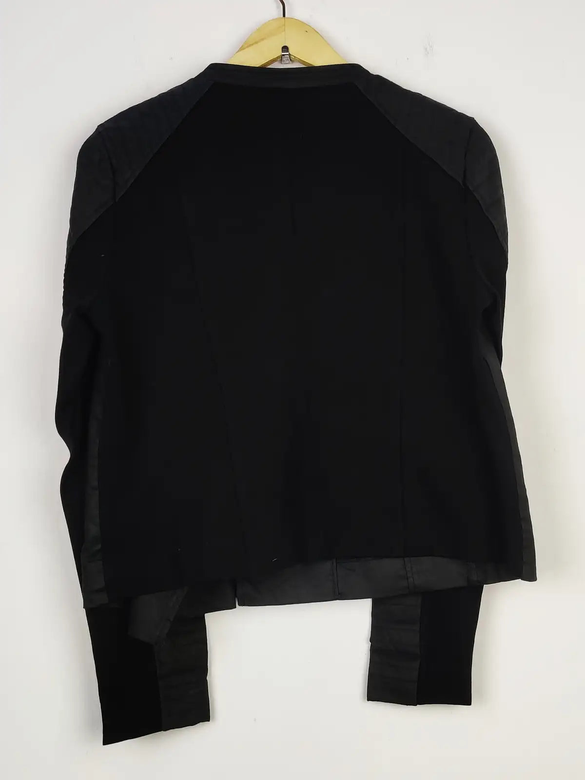 Reserved (JKT-1353)