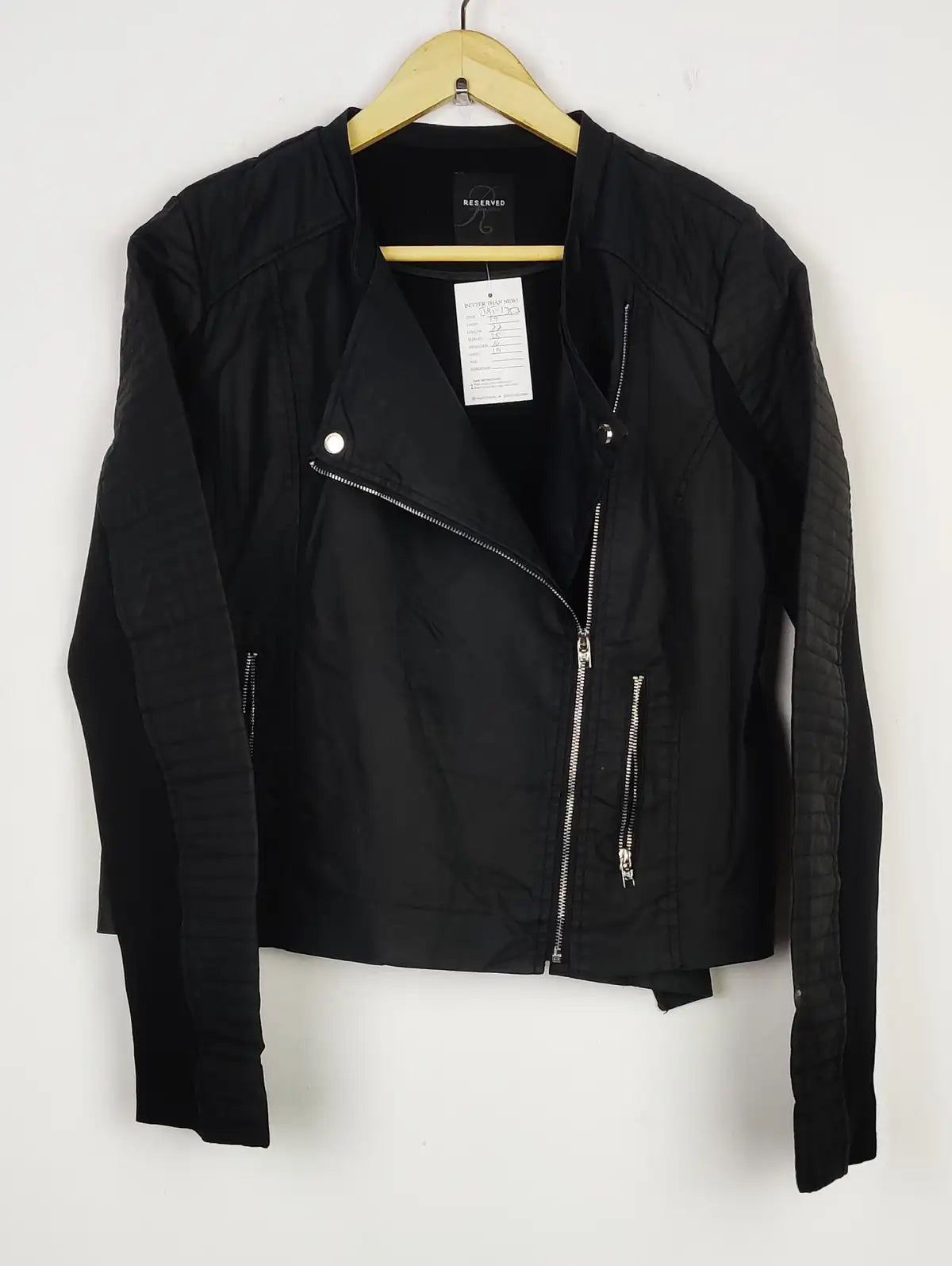 Buy online pre-used pre-loved 100% authentic & Original branded Reserved (JKT-1353) available in Pakistan. Top international brands avilable.