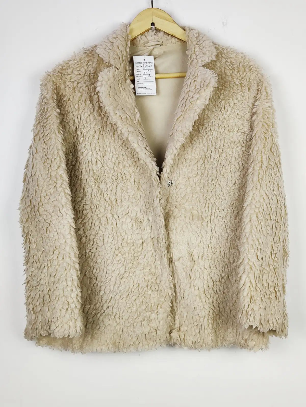 Buy online pre-used pre-loved 100% authentic & Original branded F&F (JKT-1366) available in Pakistan. Top international brands avilable.