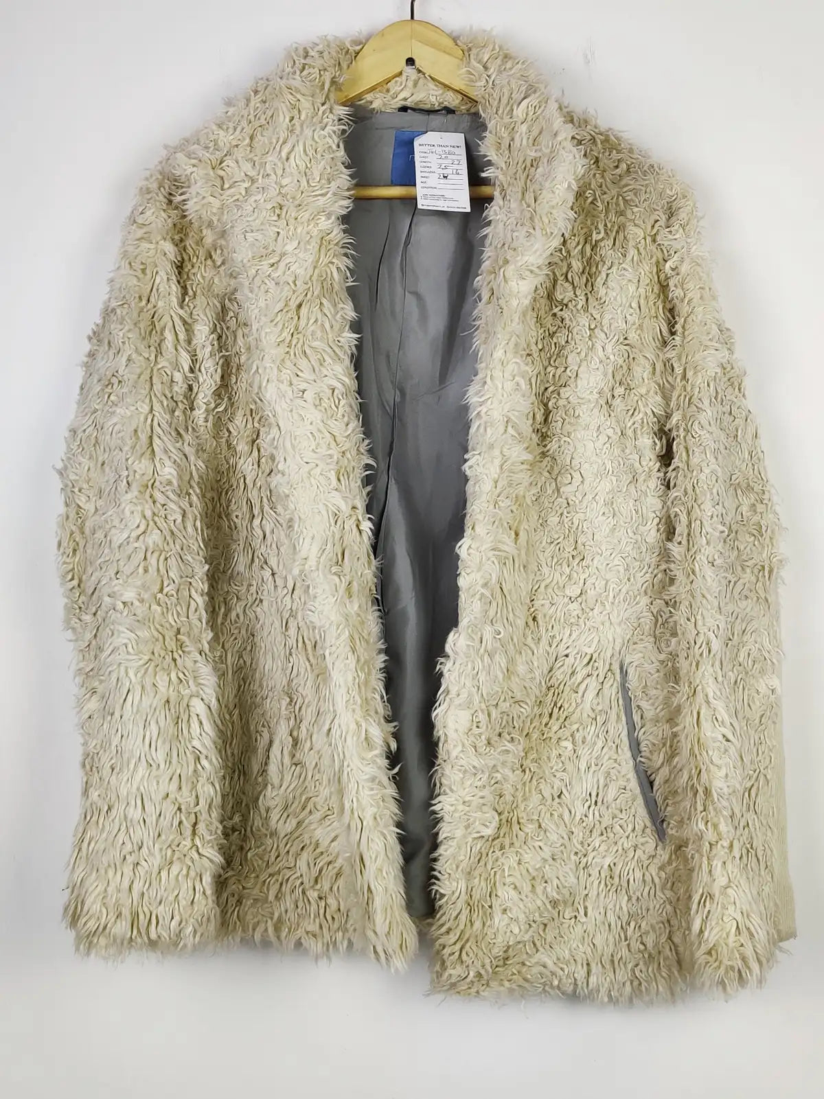 Buy online pre-used pre-loved 100% authentic & Original branded Next (JKT-1380) available in Pakistan. Top international brands avilable.
