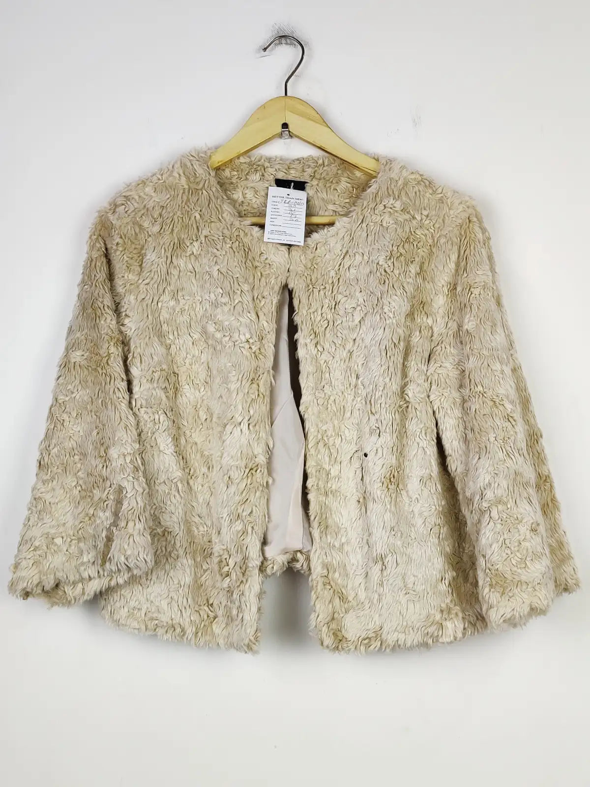 Buy online pre-used pre-loved 100% authentic & Original branded Atmosphere (JKT-1410) available in Pakistan. Top international brands avilable.