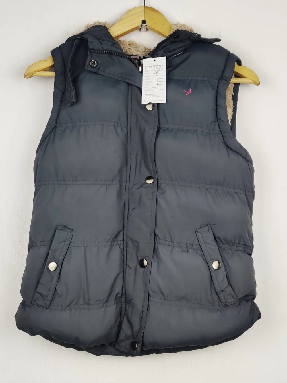 Buy online pre-used pre-loved 100% authentic & Original branded Atmosphere (JKT-1508) available in Pakistan. Top international brands avilable.