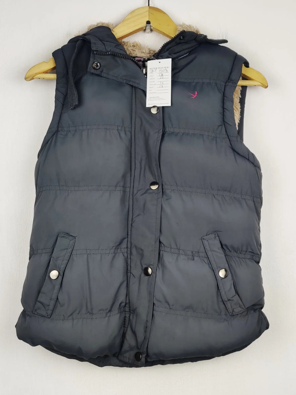 Buy online pre-used pre-loved 100% authentic & Original branded Atmosphere (JKT-1508) available in Pakistan. Top international brands avilable.