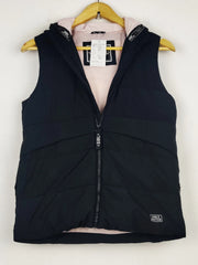 Buy online pre-used pre-loved 100% authentic & Original branded Girl (JKT-1512) available in Pakistan. Top international brands avilable.