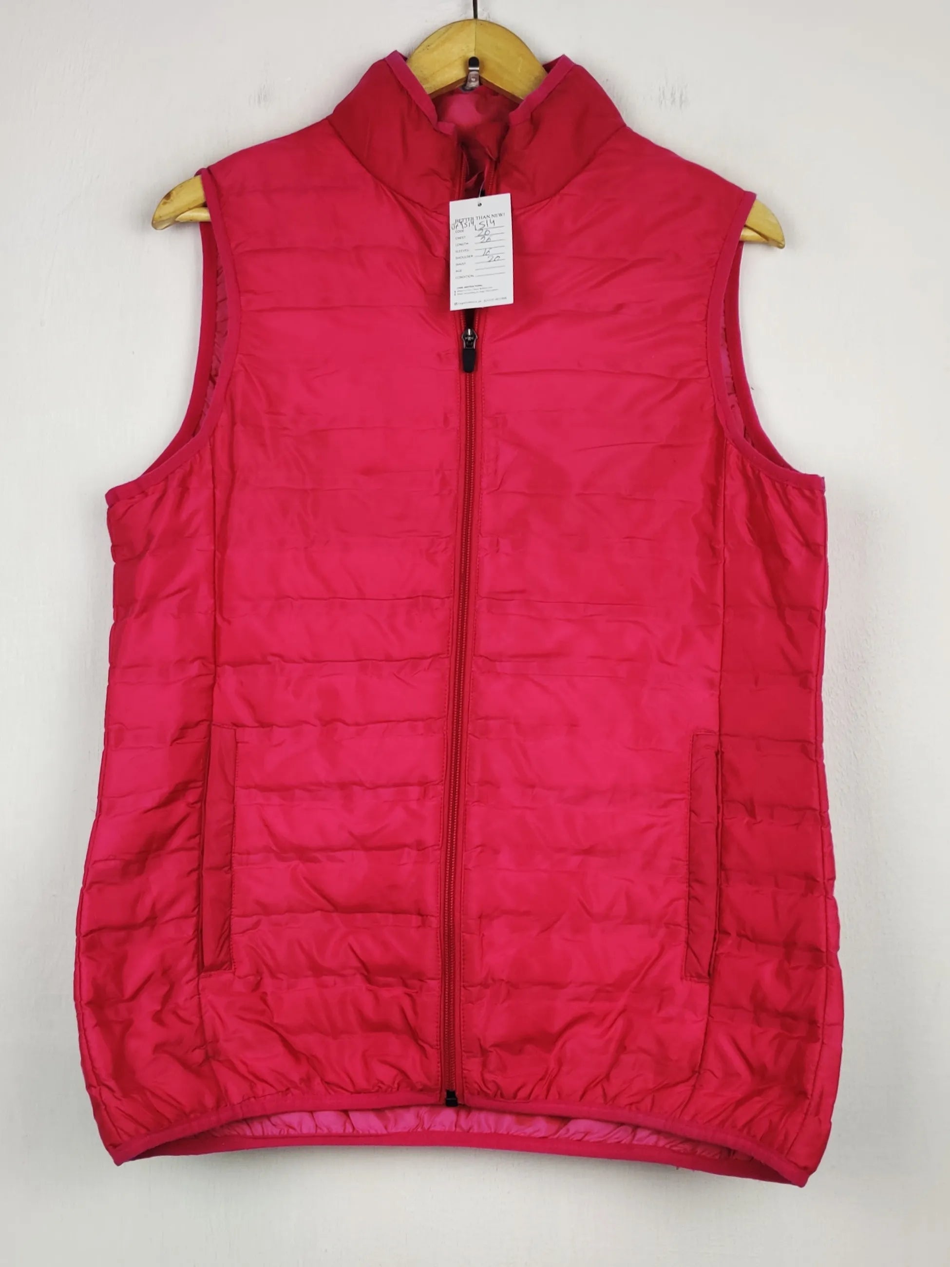 Buy online pre-used pre-loved 100% authentic & Original branded C.R.A.N.E (JKT-1514) available in Pakistan. Top international brands avilable.